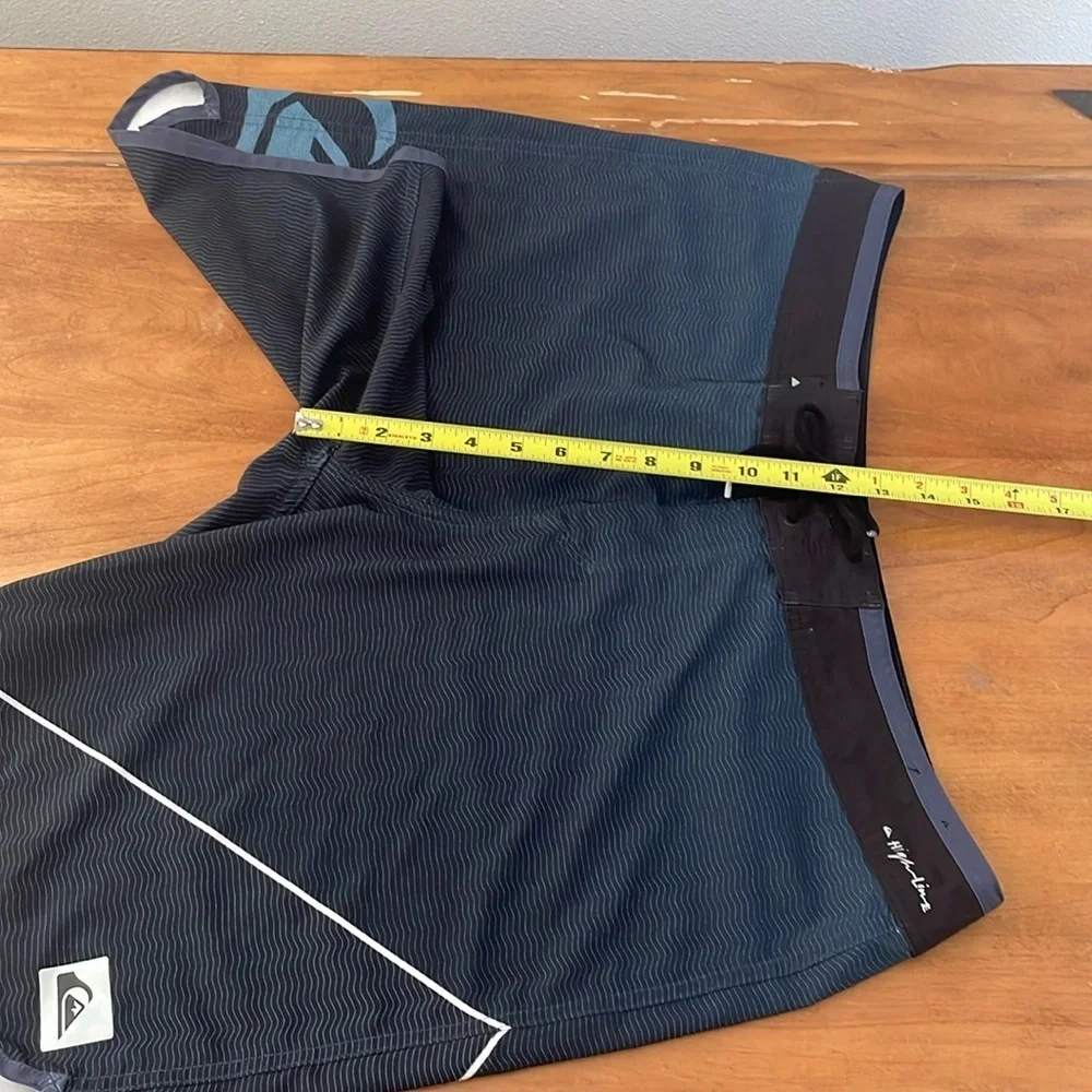 Quicksilver High Line Board Shorts Size 38